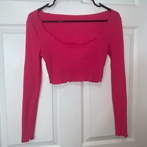 Pink long sleeve crop top